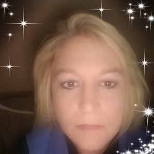 Meet your Posher, Carla